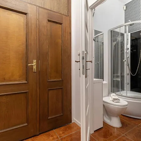 Old Town Cozy Microapartaments Podwale By Renters Appartement
